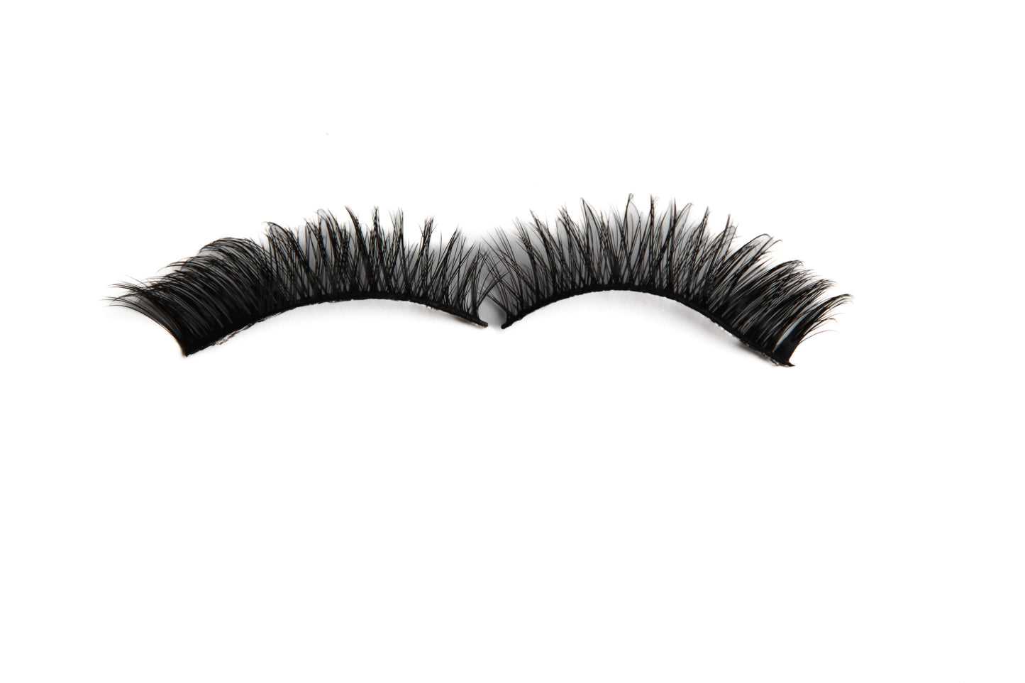 The Baddie is Here V12 Eyelashes-Black