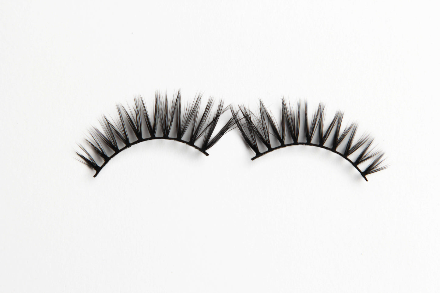 Keep Watching V01 Eyelashes-Black